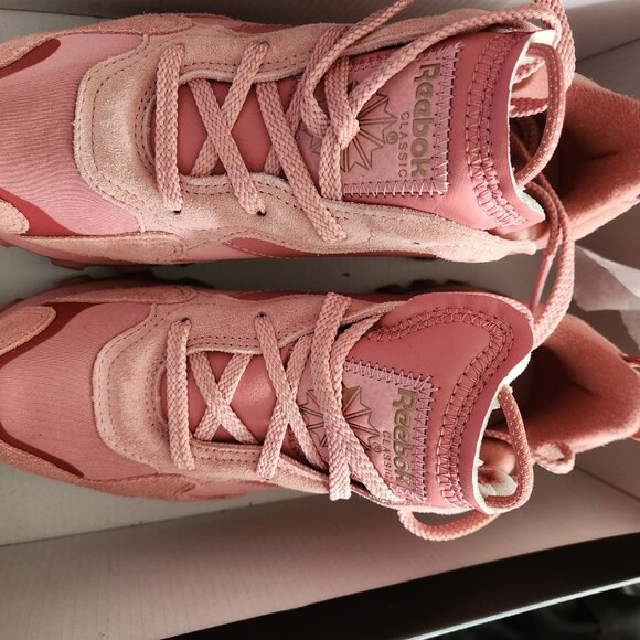 Classic leather cardi - Picture 3 of 4